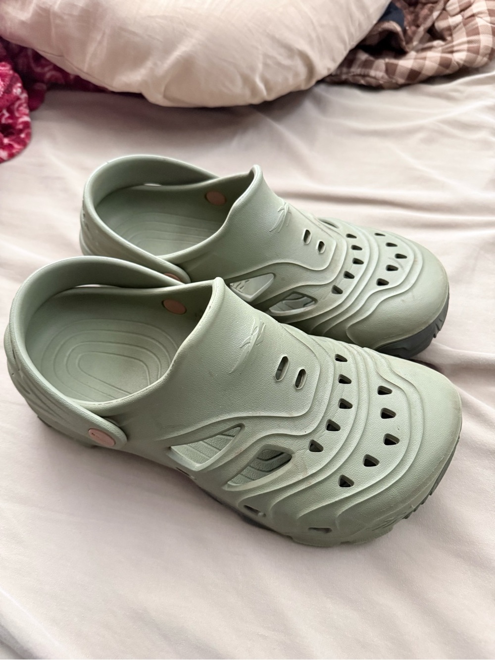 Men’s Sitka crocs